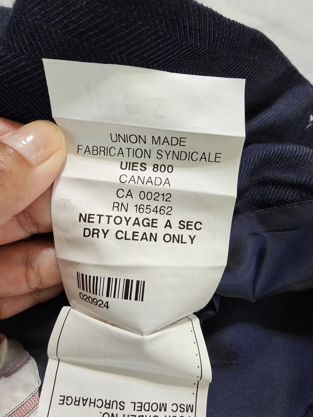 Samuelsohn 43L Navy Herringbone Wool Blazer Sport Coat Canada 2 Button Luxury